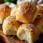 30-Minute Garlic Parmesan Dinner Rolls You’ll Love Today! First Image